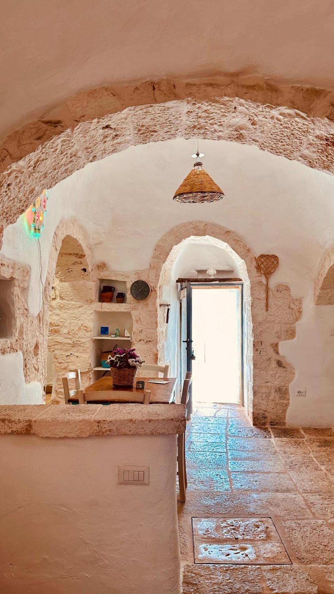 Trullo Bianco Ostuni Villa Exterior photo